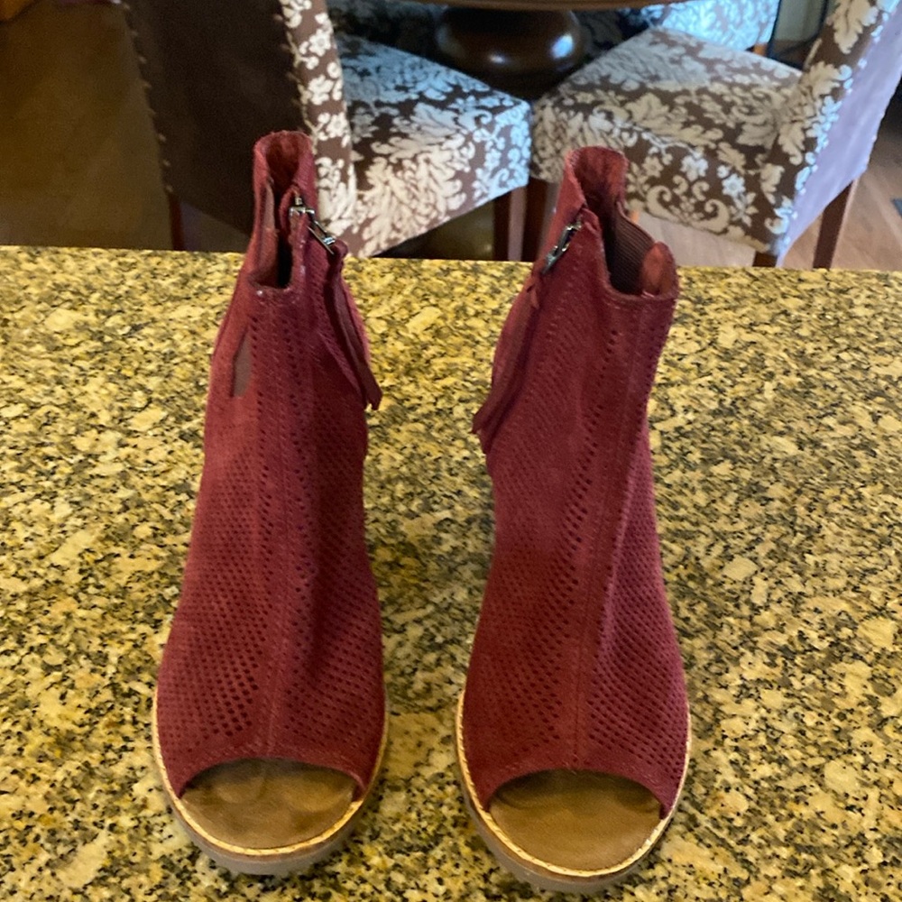 Ankle open toe booties
